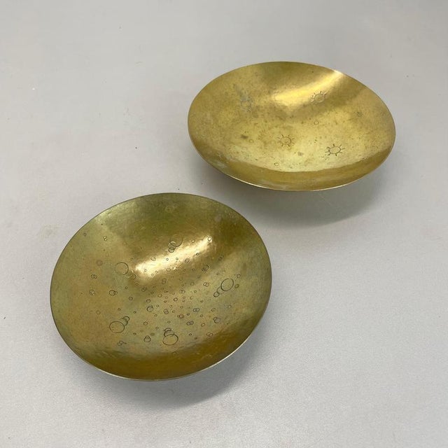Bauhaus Brass Shell Plates from Hayno Focken, Germany, 1950s, Set of 2 For Sale - Image 10 of 18