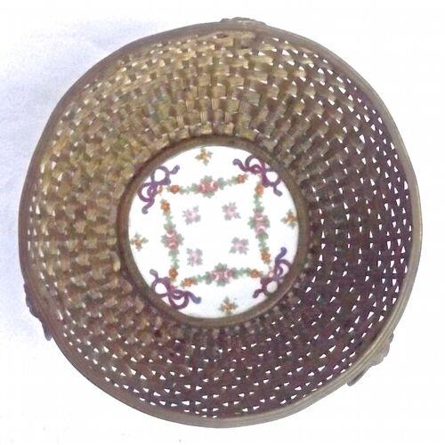 Metal Antique Woven Brass & Porcelain Bowl For Sale - Image 7 of 7