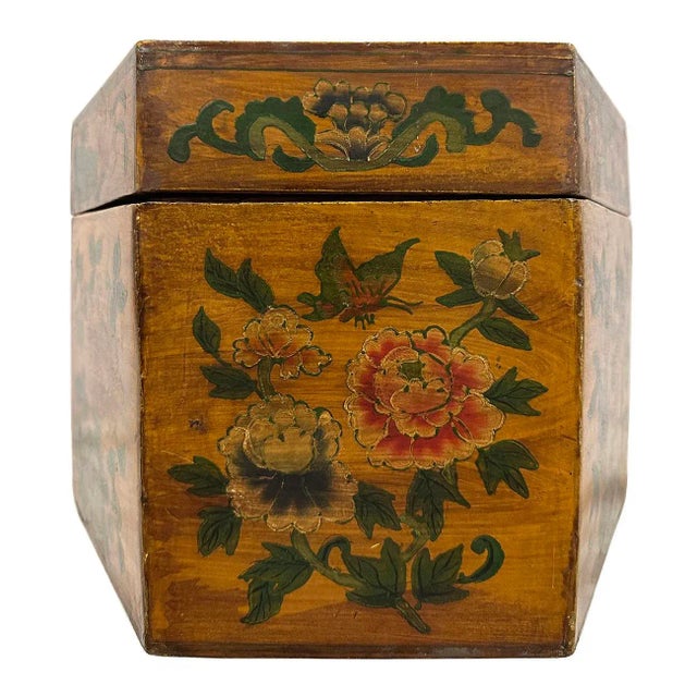 Mid 20th Century Chinese Hand Painted Sewing Box, Jewelry Box For Sale - Image 10 of 10