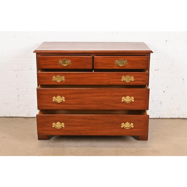 1980s Henkel Harris Georgian Solid Cherry Wood Five-Drawer Dresser or Chest of Drawers For Sale - Image 5 of 12