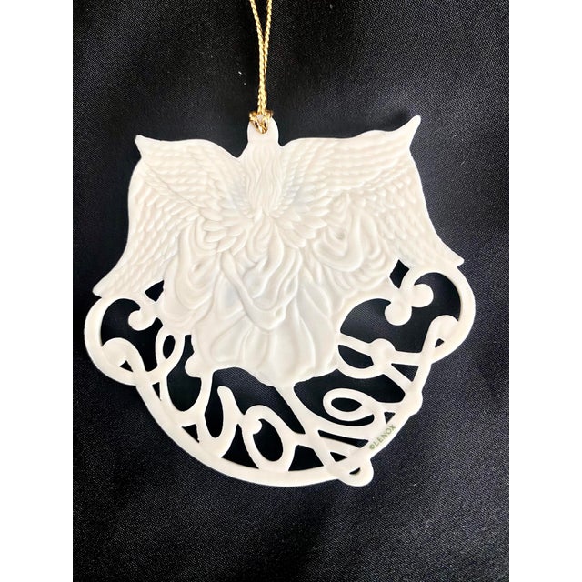 Vintage Lenox Ivory Porcelain "Rejoice" Singing Angels Christmas Ornament Excellent Condition For Sale - Image 9 of 10
