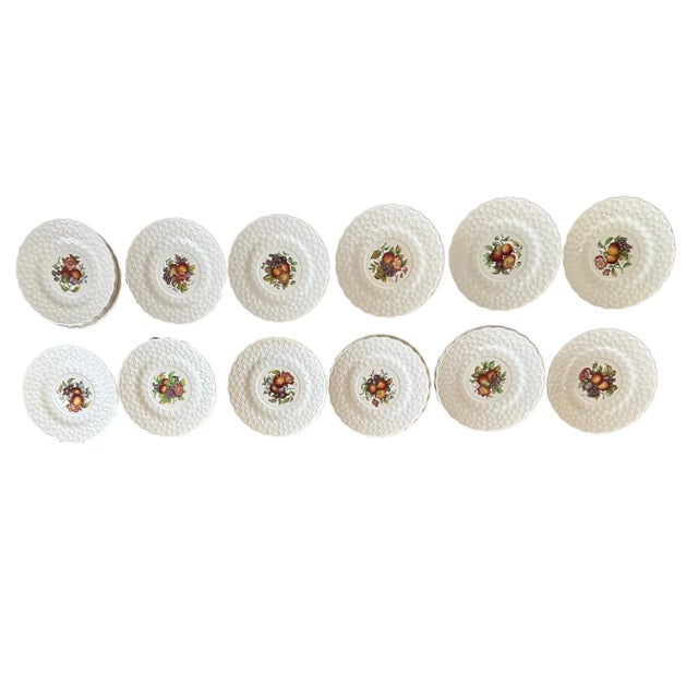 Set of 20 Vintage Copeland Spode - England Alden Plates with scalloped edges and center rings. These Earthenware Kitchen...