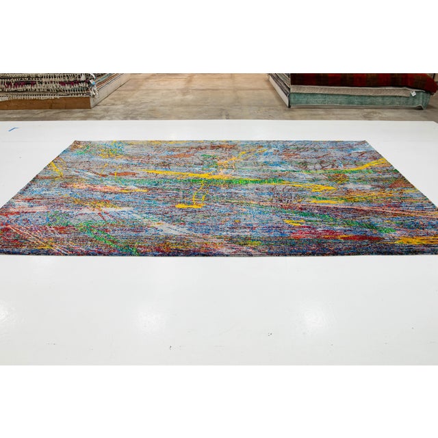 Gray 10 X 14 Contemporary Wool and Silk Rug With Multicolored Abstract Design For Sale - Image 8 of 9