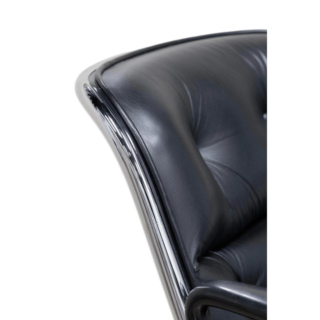 Black Pair of Black Leather and Aluminum Pollack Excecutive Chairs for Knoll For Sale - Image 8 of 10