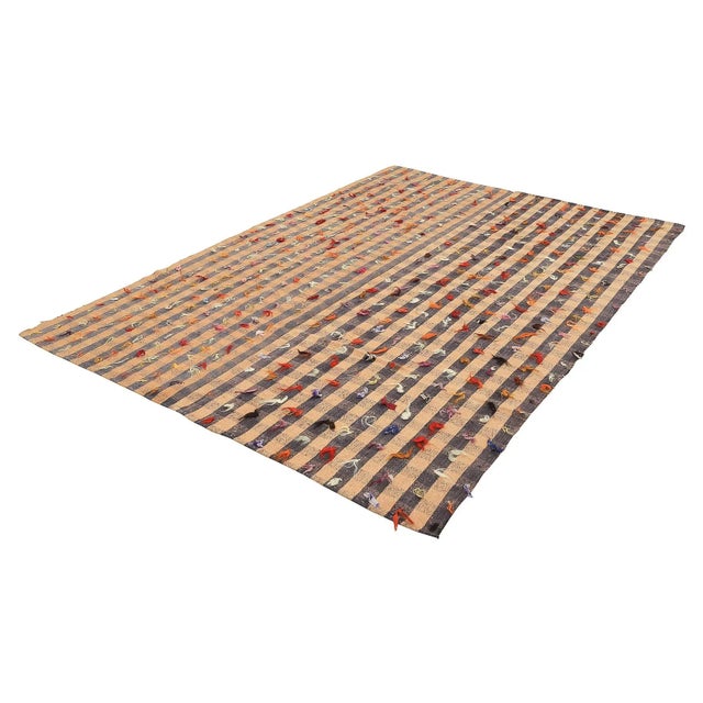 Traditional Mid 20th Century Decorative Vintage Turkish Kilim Rug For Sale - Image 3 of 7