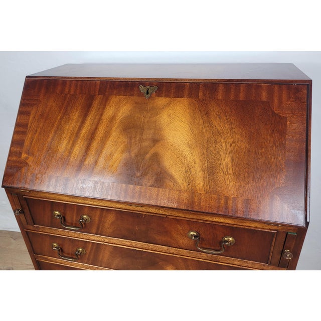 Wood Vintage Writing Bureau Desk in Leather and Mahogany, 1960s For Sale - Image 7 of 18