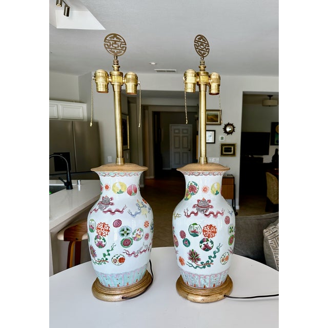 The Marbro Lamp Company Pair 19th Century Chinese Marbro Famille Rose Porcelain Table Lamps For Sale - Image 4 of 18