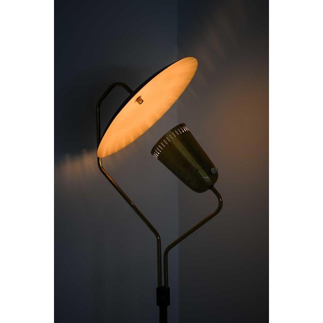 Scandinavian Modern Floor Lamp in Brass and Lacquer, 1950s For Sale - Image 10 of 12