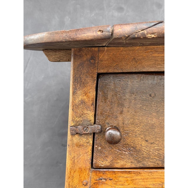 Wood Large English Cricket Table of Patinated Oak From the Georgian Era For Sale - Image 7 of 16