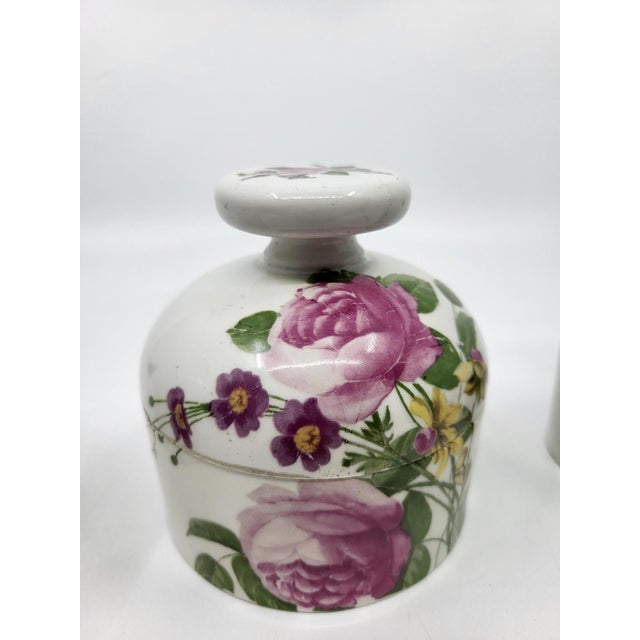 1950s Vintage Paris Porcelain Bathroom Set, France, 1950, Set of 3 For Sale - Image 5 of 14