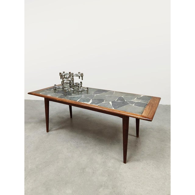 Imagine yourself completely ‘back to the seventies’ with this unique vintage Danish coffee table. Featuring beautiful...