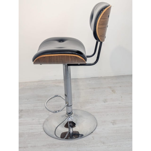 Vintage Swivel Bar Stool, 1960s For Sale - Image 11 of 16