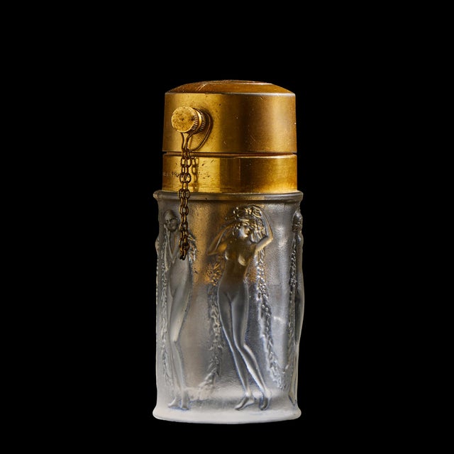 René Lalique Figurines et Guirlandes Glass and Bronze Atomizer Perfume Bottle This perfume bottle measures: 1.5 wide x 1.5...