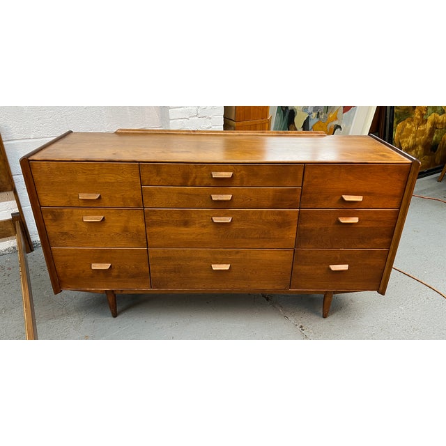 Conant Ball Mid- Century Russel Wright for Conant Ball Lowboy Dresser For Sale - Image 4 of 10