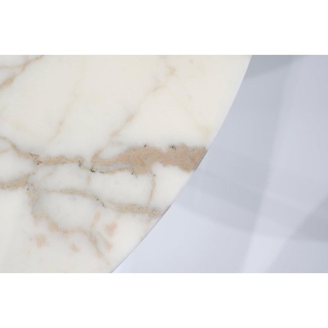 Tulip Dining Table in Marble by Eero Saarinen for Knoll International For Sale - Image 5 of 16