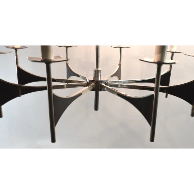 Mid-Century Modern Eight-Light Spoke Chandelier by Sciolari For Sale - Image 3 of 9