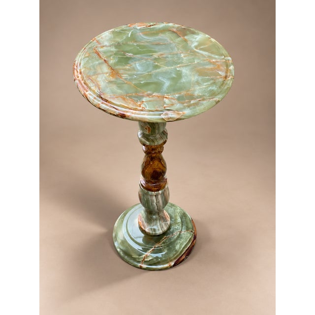 Onyx Handcrafted Green Onyx Pedestal Table – Natural Stone Round Accent & Side Table For Sale - Image 8 of 10