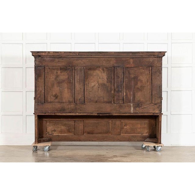 Large 19th Century Italian Carved Walnut Settle, 1800 For Sale - Image 14 of 15