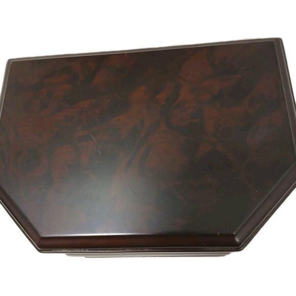 2000 - 2009 Rare the Bombay Company Octaganal Wood Jewelry Box Removeable Tray Nostalgia VNT For Sale - Image 5 of 17