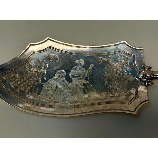 Figurative Antique Silver Plated Fish Server/Cake Slice With Carved Mother-of-Pearl Handle For Sale - Image 3 of 8