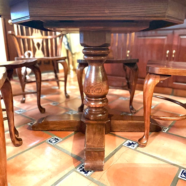 Vintage Nichols & Stone Oak Round Oval Dining Table Windsor Chairs 7p Set For Sale - Image 15 of 17