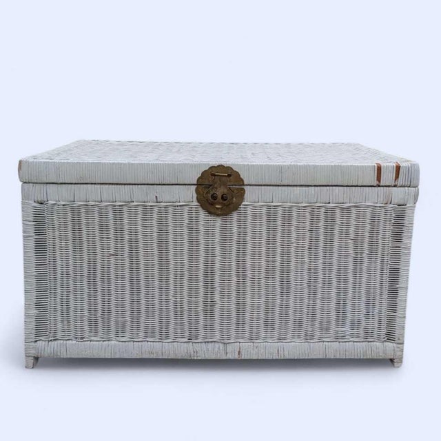 Vintage White Wicker Storage Trunk With Brass Hardware, Coastal, Rattan For Sale - Image 17 of 17