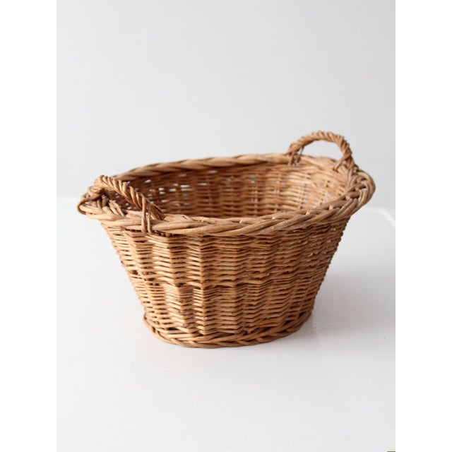 Vintage Oval Wicker Basket With Handles For Sale - Image 4 of 14