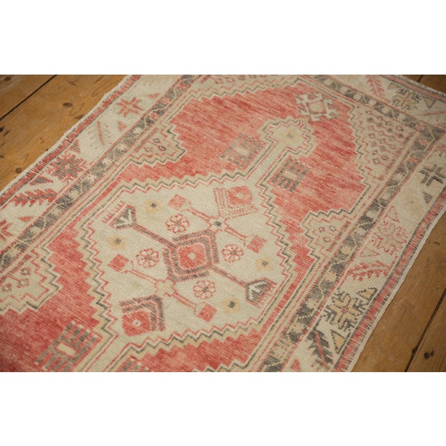 Vintage Distressed Oushak Rug Runner - 2'7" x 5'1" For Sale In New York - Image 6 of 10