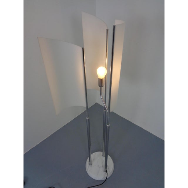 Arianna Floor Lamp in Marble and Handblown Glass by Bruno Gecchelin for Oluce, Italy, 1970s For Sale - Image 10 of 18
