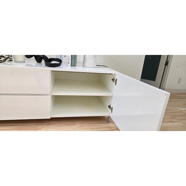 Selling for the estate of Lori Ulanova - renown violinist for the Los Angeles Philharmonic. Excellent condition - used by...