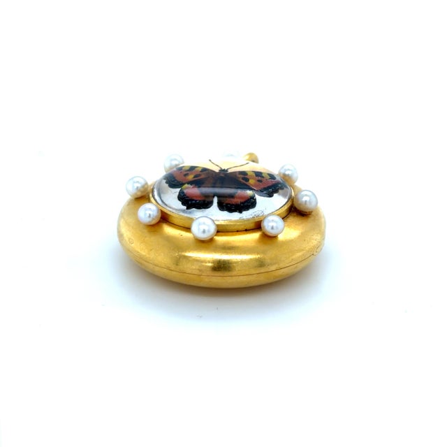 Rare Antique Essex Crystal Butterfly Locket Pendant 22k Yellow Gold For Sale - Image 4 of 7