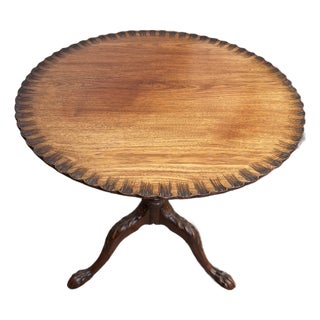 Antique Chippendale -Style Pie Crust Tilt- Top Table For Sale