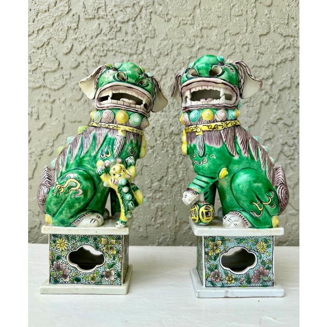 Vintage Chinese Famille Verte Sancai Glazed Porcelain Foo Dogs/Guardian Lions- A Pair For Sale - Image 10 of 10