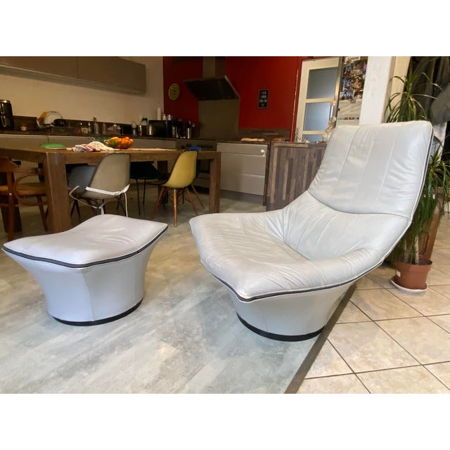 Set of Mantis Swivel Lounge Chair and Leather Ottoman by Gerard Van Den Berg, 1970s For Sale - Image 3 of 18