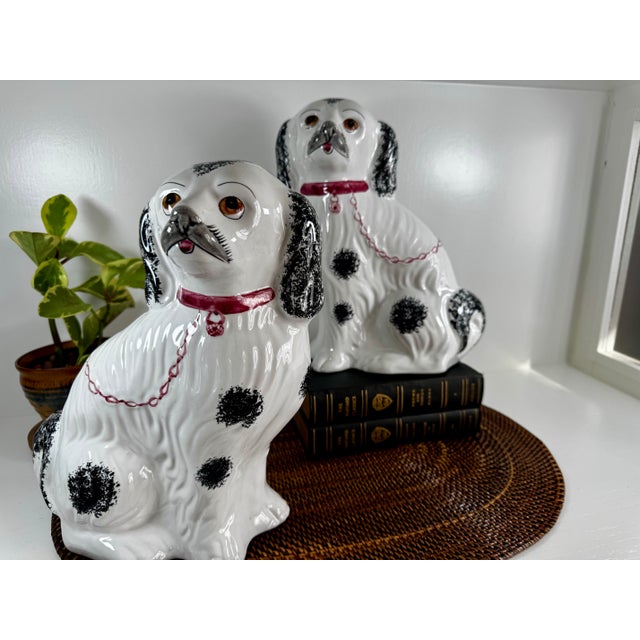Pair of Vintage Staffordshire Style Spaniel Dogs Ceramic Statues Portugal Jay Willfred For Sale - Image 9 of 9