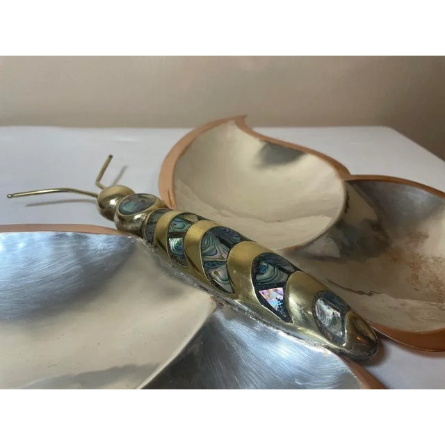 Mid-Century Modern Mid Century Los Castillo Style Butterfly Tray Abalone Mixed Metals Brass Copper Silver For Sale - Image 3 of 12