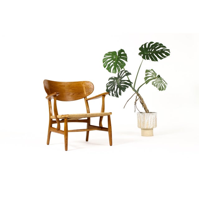 #1829 – Danish Modern / Mid Century Oak Lounge / Armchair – Attributed to Hans Wegner for Carl Hansen — Model CH22 — A...