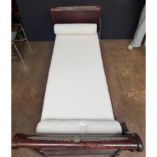 French Empire Gilt Mounted Day Bed or Lit en Bateau Sleigh Bed of Flame Mahogany For Sale - Image 12 of 14