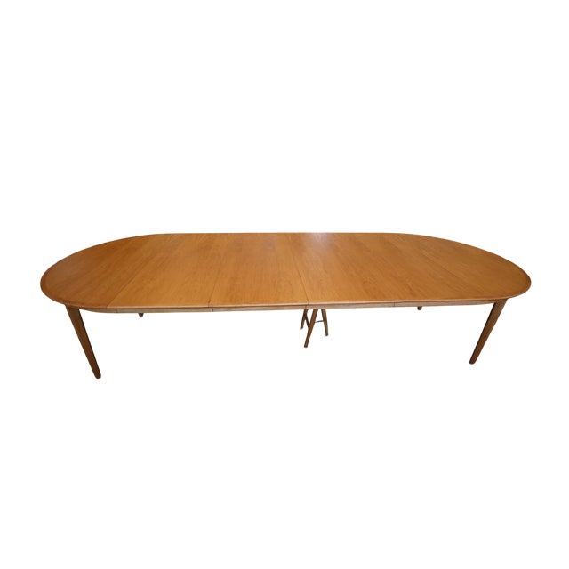 1970s Round Oak Model 62 Dining Table by Henning Kjærnulf for Sorø Stolefabrik, Denmark, 1960s For Sale - Image 5 of 18
