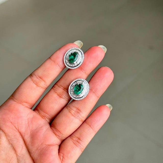 Art Deco Vintage 2.51ct Emerald & Channel Set Diamond Oval 14k Gold Stud Earrings- 2 Pieces For Sale - Image 3 of 16