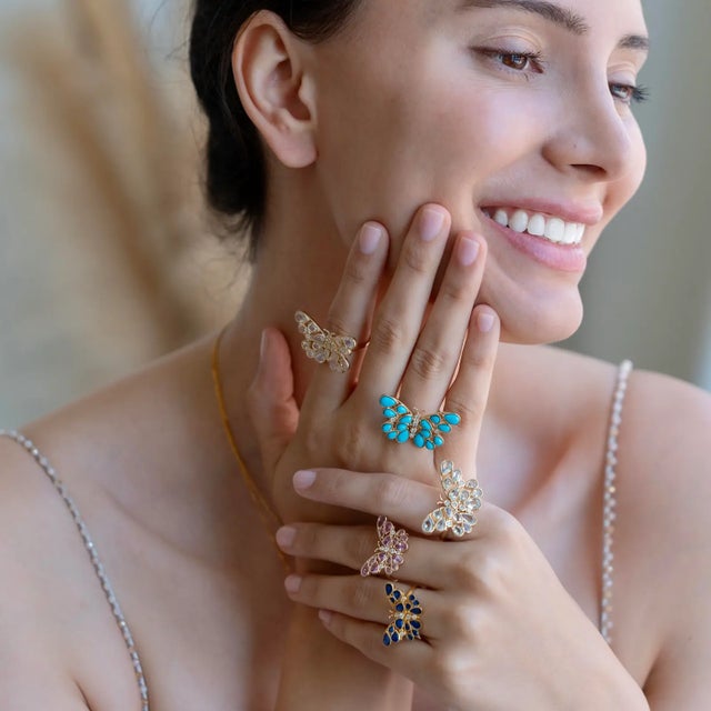 Contemporary Nina Zhou Butterfly Pink Sapphire Diamond Cocktail Ring in 14k Yellow Gold, size 9 For Sale - Image 3 of 11