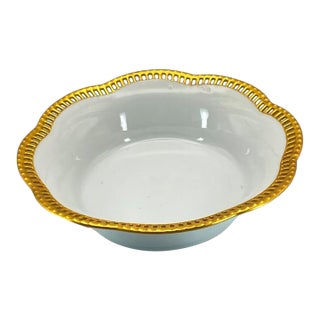 Carl Schumann Arzberg Reticulated Porcelain Bowl 7.5-inch With Gilded Scalloped Edge (Antique, Ca. 1920) Bavaria For Sale
