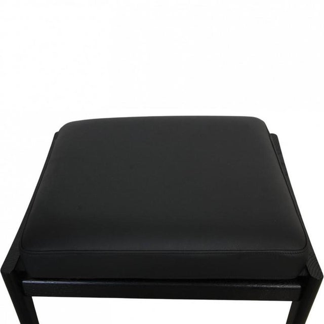 Black GE-290 Ottoman in Black Leather by Hans J. Wegner, 1980s For Sale - Image 3 of 12