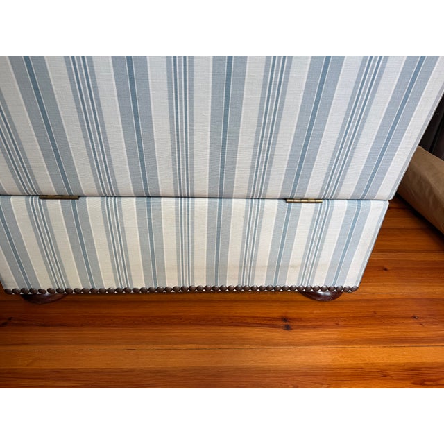 George Smith Classic George Smith Tiplady Knole Style Sofa For Sale - Image 4 of 6