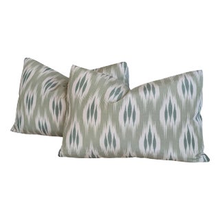 Lee Jofa Clare Moss Lumbar Pillows - Set of 2 For Sale