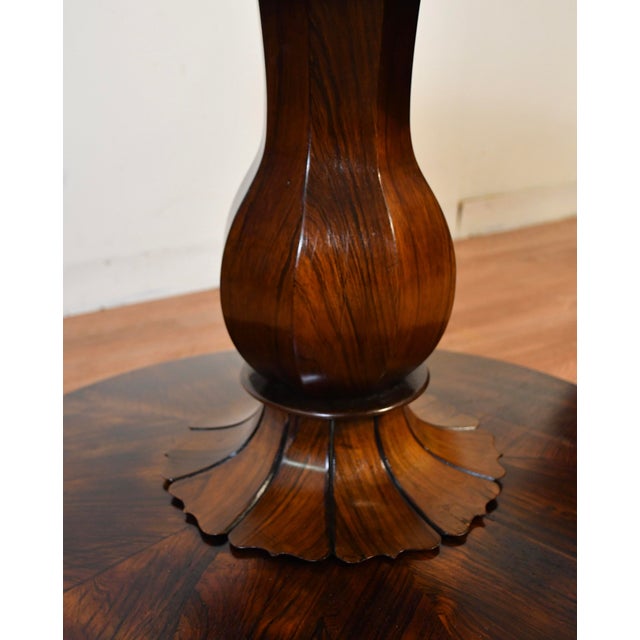 1840s Antique English Victorian Rosewood Tilt Top Table / Center Table For Sale - Image 9 of 17
