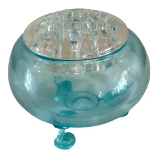 Vintage 1950's Viking Colonial Blue Flowerlite Frog 4 1/4" With Crystal Frog For Sale