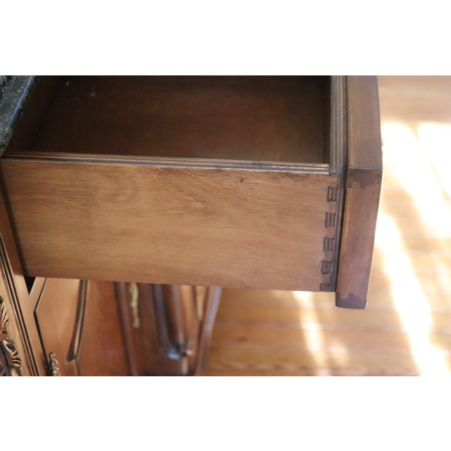 Late 20th Century Bau Furniture French Louis XV Style Burl Wood & Marble Top Buffet Server For Sale - Image 11 of 16