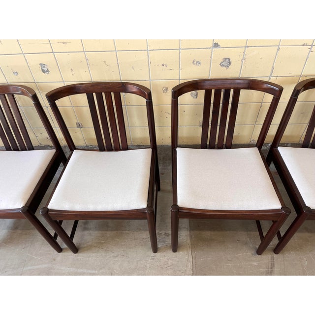 Vintage Dining Chairs by Illum Wikkelsø, 1960s, Set of 6 For Sale - Image 6 of 9