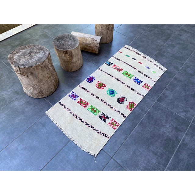 Vintage White Bohemian Kilim Rug For Sale - Image 4 of 10